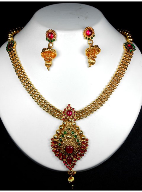 Exclusive Polki Set